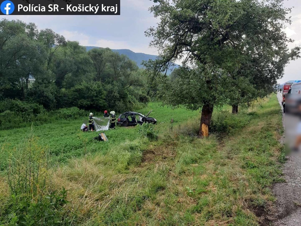 Smrteľná nehoda pri obci Štítnik.