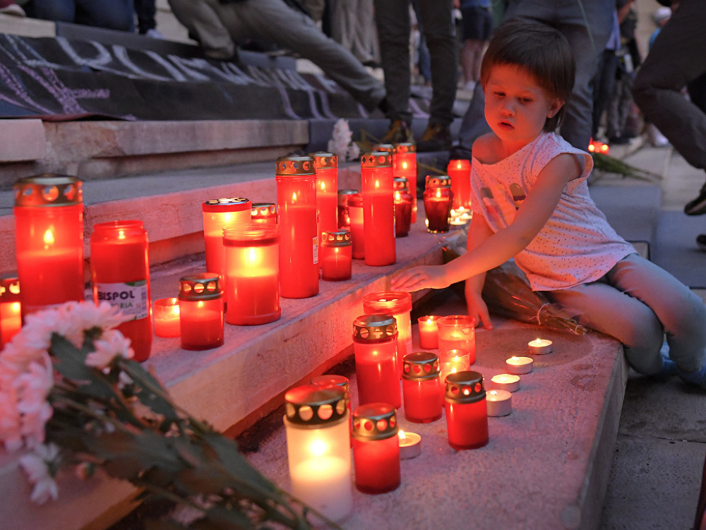 Vražda dievčaťa vyvolala v Rumunsku hnev a protesty.