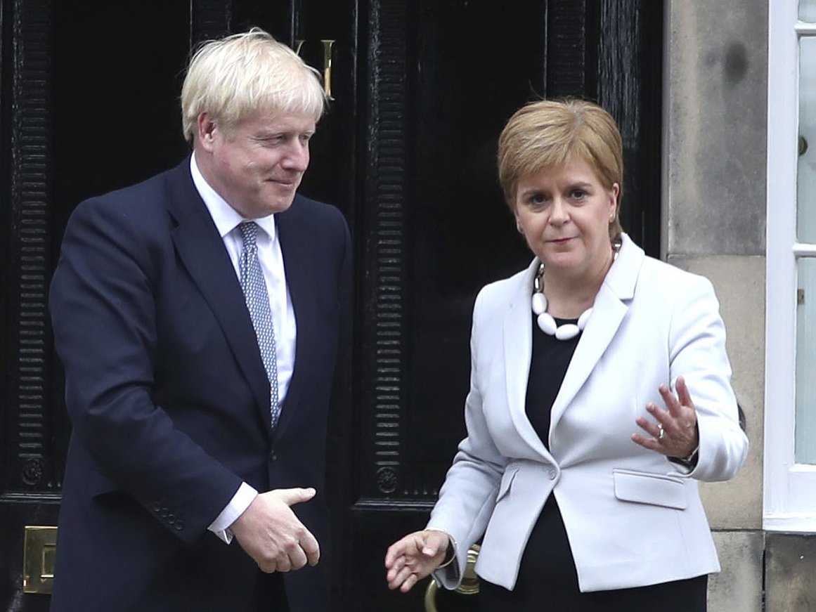 Boris Johnson a Nicola Sturgeonová