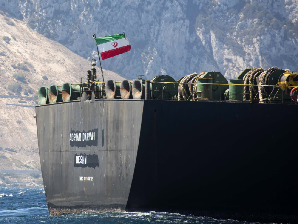 Premenovaný iránsky supertanker Adrian Aryra 1