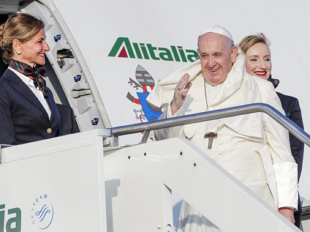 Pápež František odletel na turné do Afriky