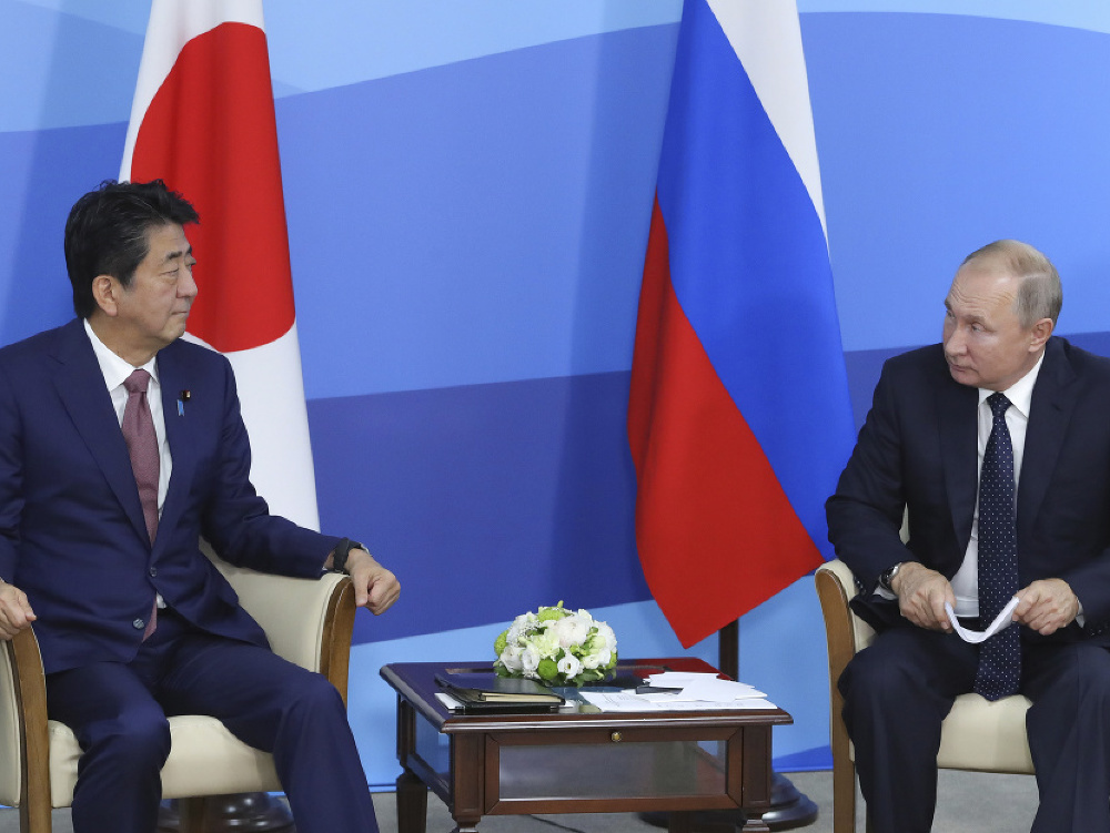 Ruský prezident Vladimir Putin a japonský premiér Šinzó Abe