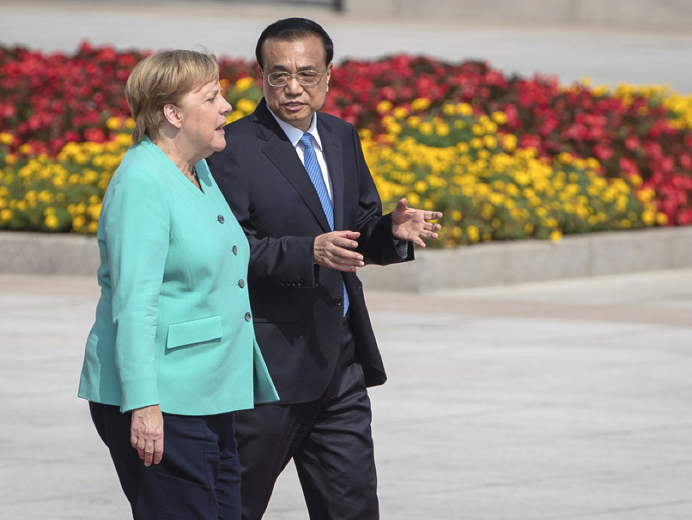 Angela Merkelová a čínsky premiér Lim Kche-čchiang