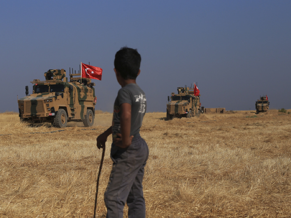 Erdogan avizoval, že vojensky zasiahne voči Kurdom na sýrskej strane hraníc