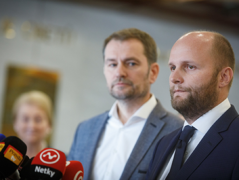 Zľava v popredí: Predseda OĽANO Igor Matovič a dvojka na kandidátke OĽANO Jaroslav Naď