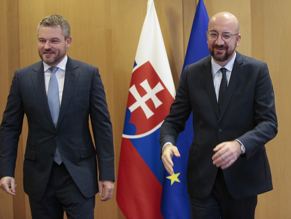 Slovenský premiér Peter Pellegrini a predseda Európskej rady Charles Michel.
