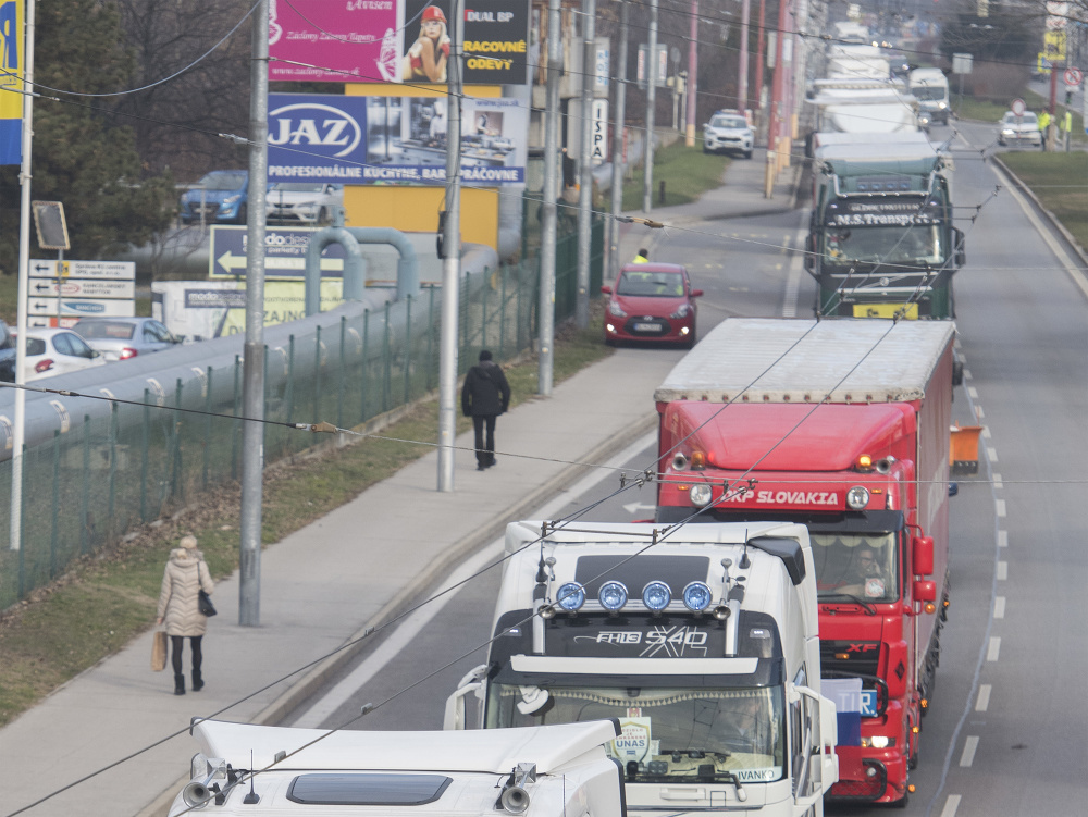 Štrajk autodopravcov v Bratislave