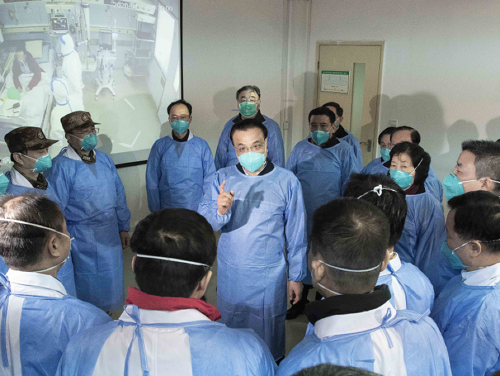 V celej Číne evidujú doteraz viac ako 4000 prípadov nákazy koronavírusom