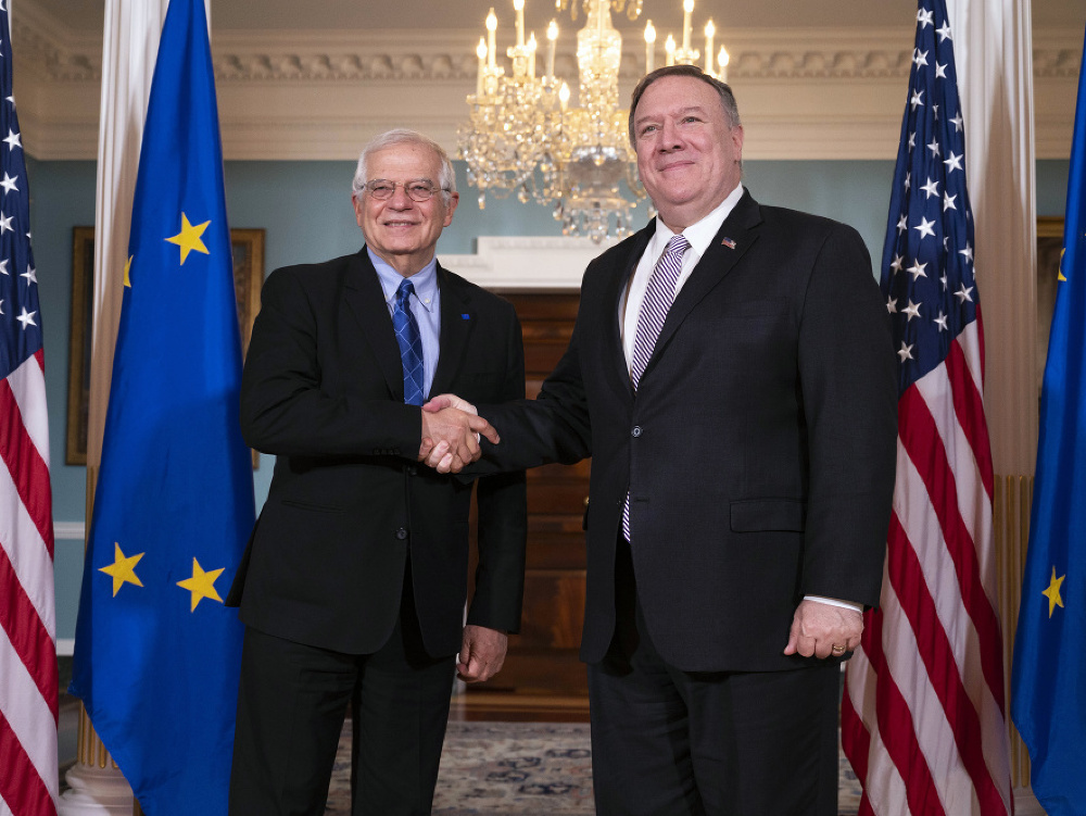 Josep Borrell s americkým ministrom zahraničných vecí Mikeom Pompeom.