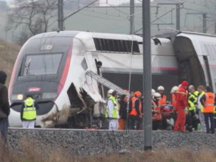 Rýchlostný vlak typu TGV sa vykoľajil pri meste Ingenheim