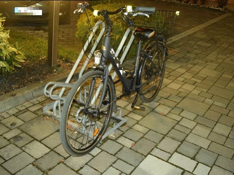Polícia vyšetruje zrážku dvoch cyklistov v Bratislave