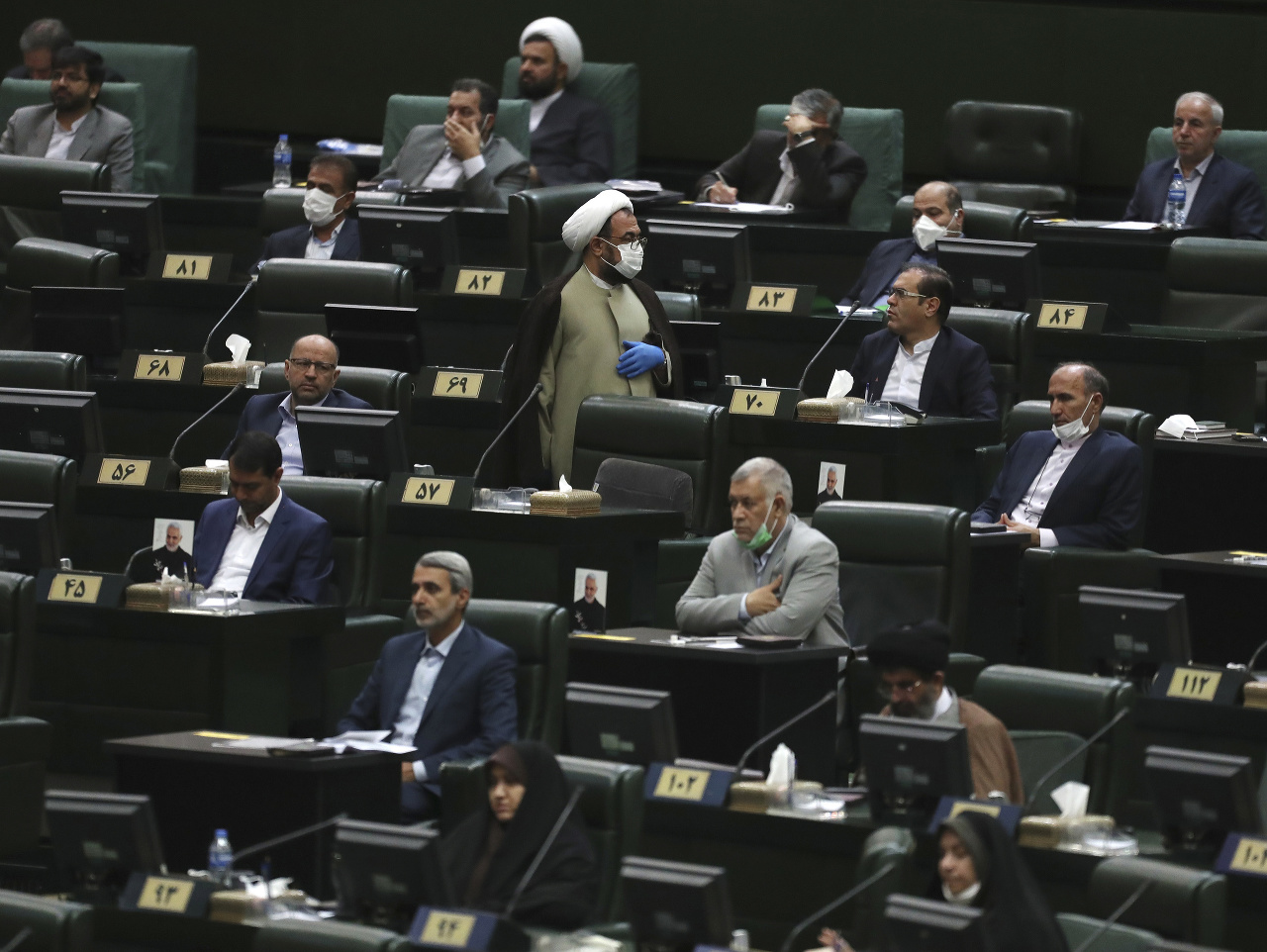 Nový iránsky parlament zasadal v stredu