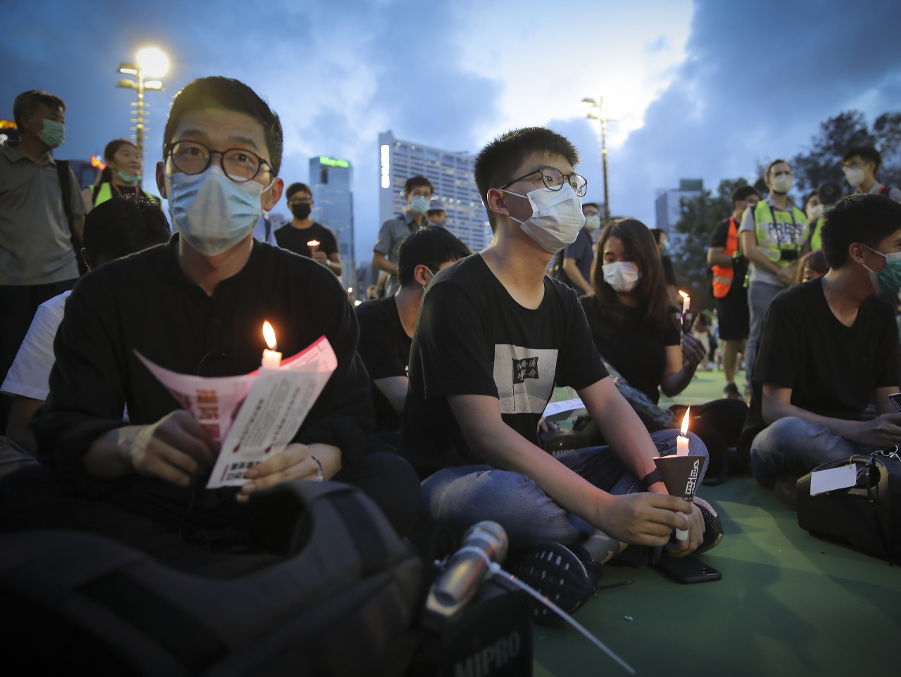 Ulice Hongkongu sa opäť naplnili demonštratmi