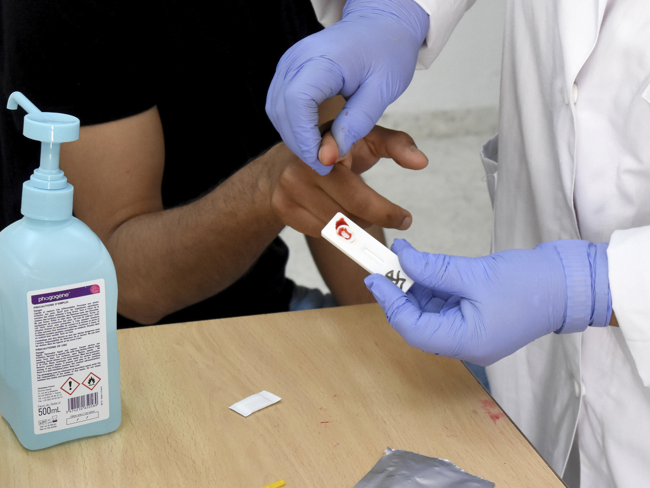 Testovanie na koronavírus v Tunisku