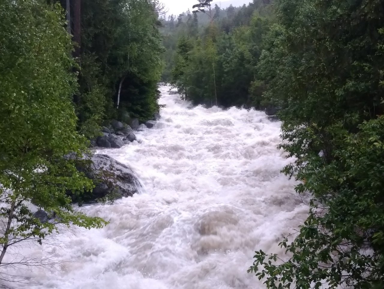 Vodný tok Studený potok stúpol približne o 50 centimetrov