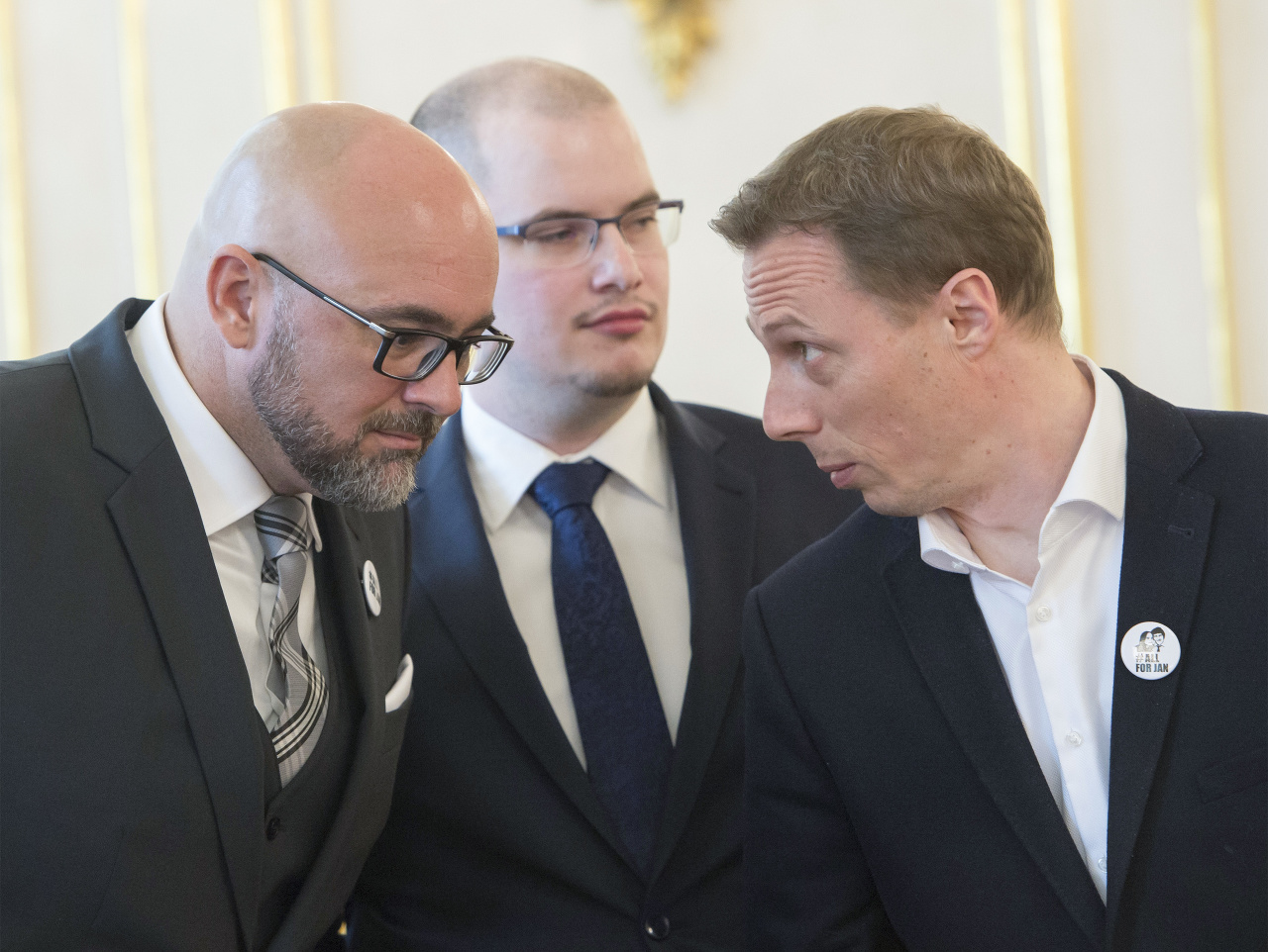Šéfredaktor portálu Aktuality Peter Bárdy (vľavo) a šéf investigatívneho tímu Marek Vagovič