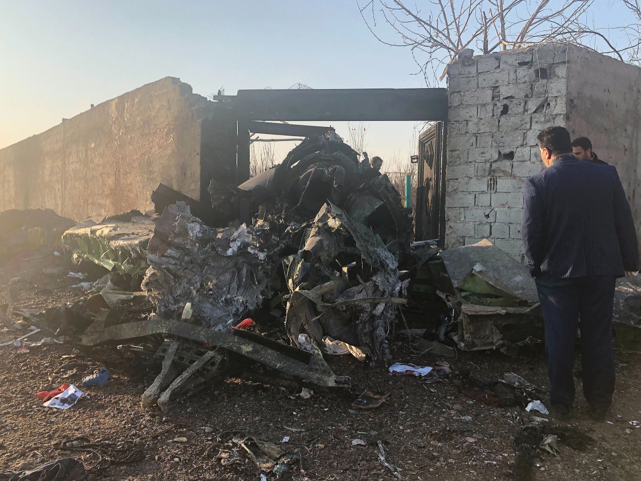 Čierne skrinky ukrajinského dopravného lietadla odhalili, že piloti ešte žili po tom, čo stroj zasiahla prvá z dvoch rakiet