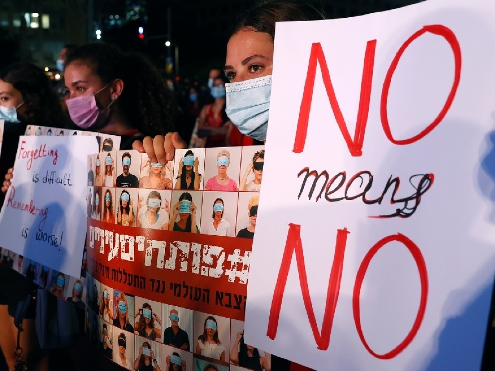 Protest žien proti znásilňovaniu v Izraeli.