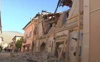 Ničivé zemetrasenie v Taliansku