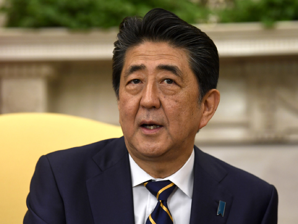 Japonský premiér Šinzó Abe odstupuje zo svojej funkcie