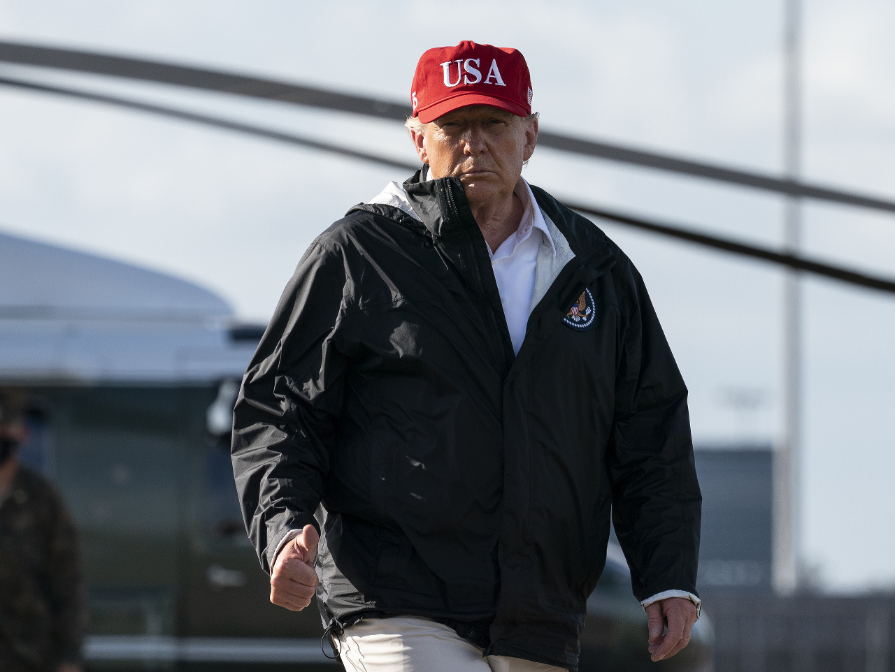 Trump navštívil oblasti postihnuté hurikánom Laura