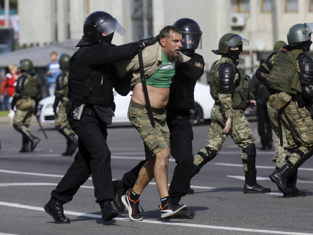 V nedeľu v Bielorusku zadržali viac ako 500 účastníkov protestov