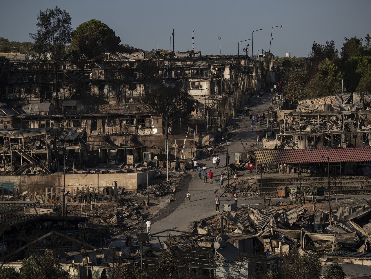 Požiar zničil utečenecký tábor v dedine Moria