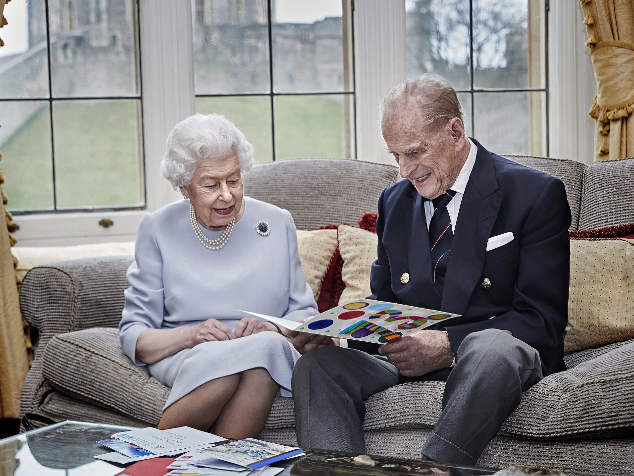 Kráľovná Alžbeta II. a princ Philip oslavujú 73. výročie svadby