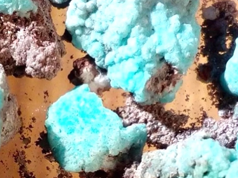 Vedci našli doteraz neznámy druh minerálu