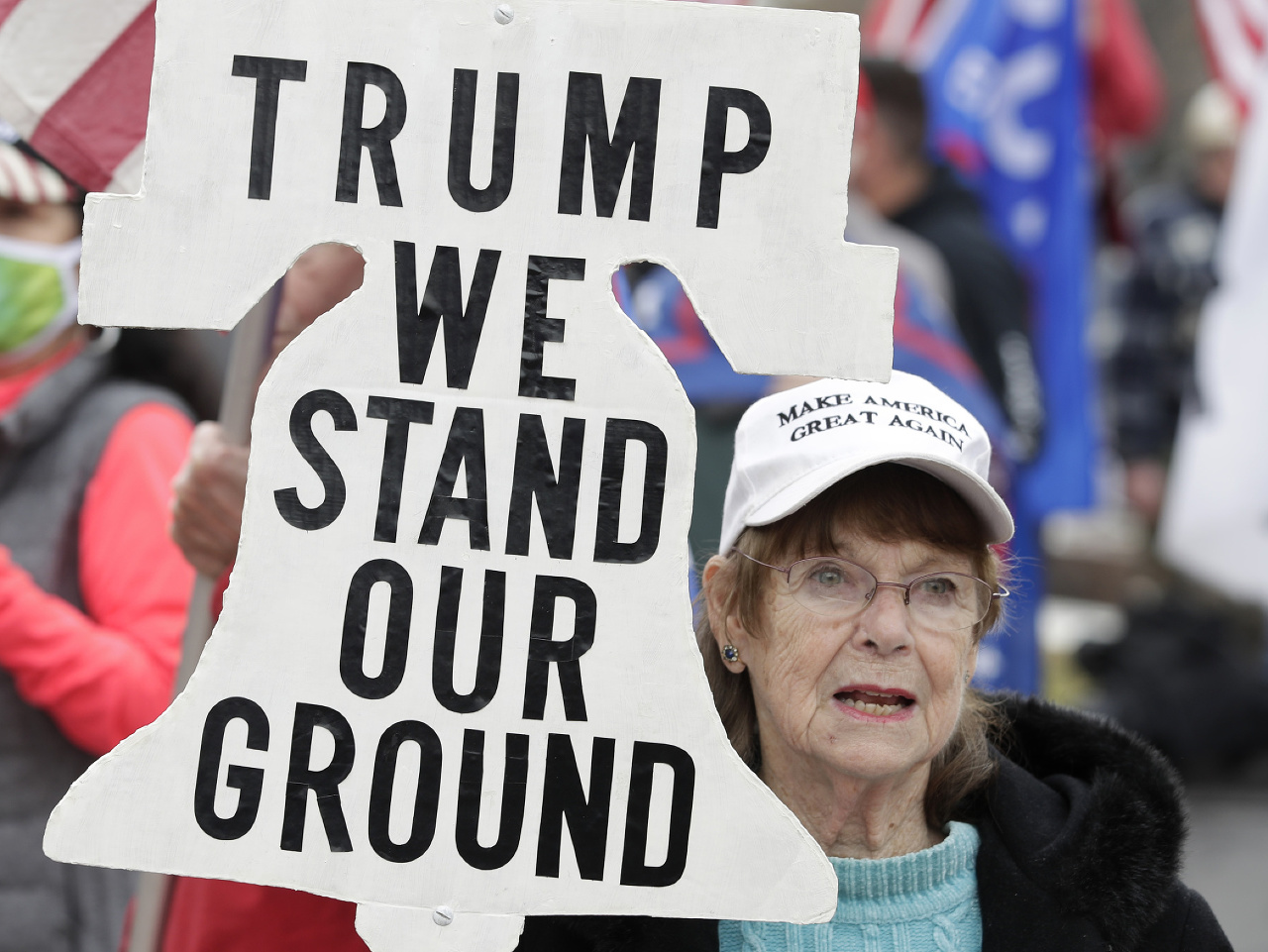 Vo Washingtone demonštrovali na Trumpovu podporu tisíce jeho stúpencov