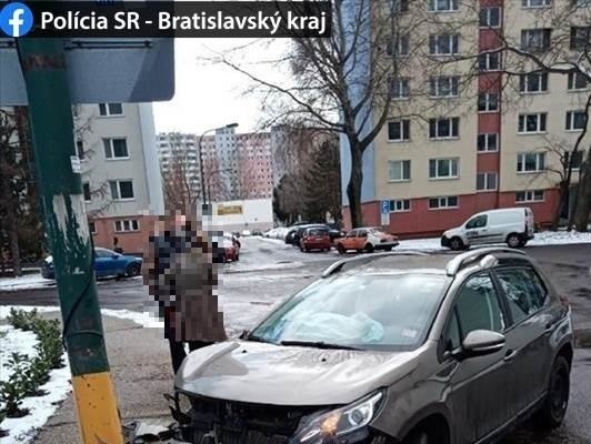 Dopravná nehoda na Švabinského ulici v Bratislave