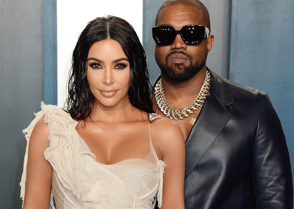 Kim Kardashianová podala žiadosť o rozvod s Kanyem Westom po takmer siedmich rokoch spoločného manželstva