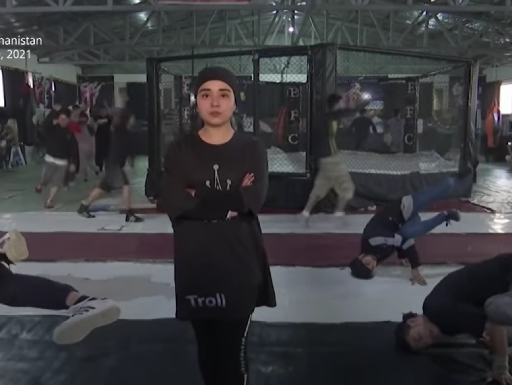 Mladá Afganka borí tradície, chce reprezentovať v breakdance