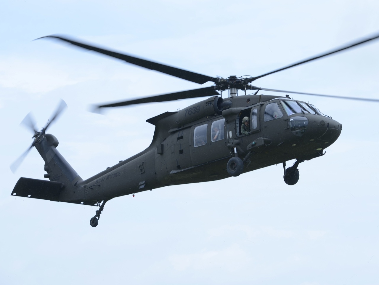 Vojenský vrtuľník značky Black Hawk