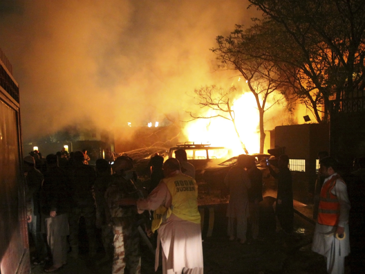 Výbuch v hotelovom komplexe v Pakistane