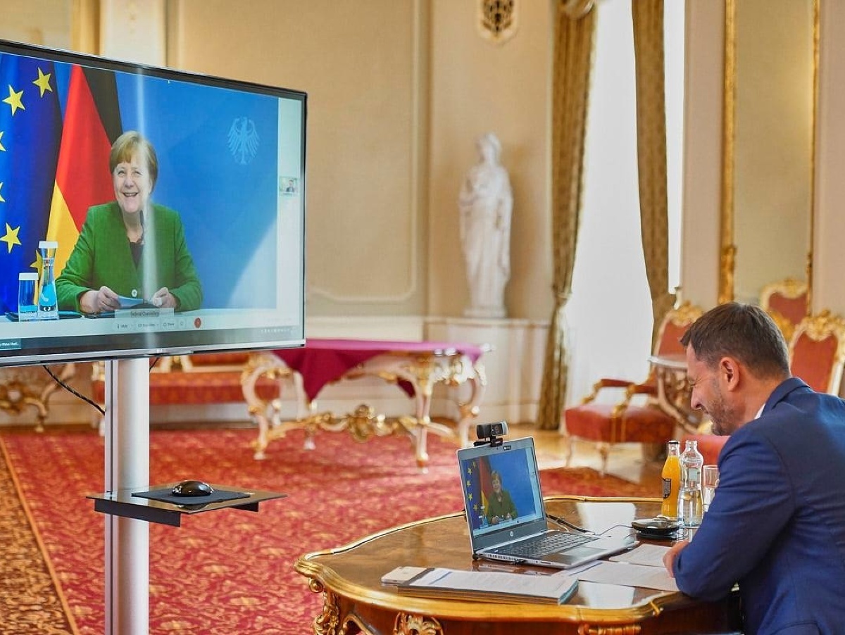 Premiér Eduard Heger a Angela Merkelová 