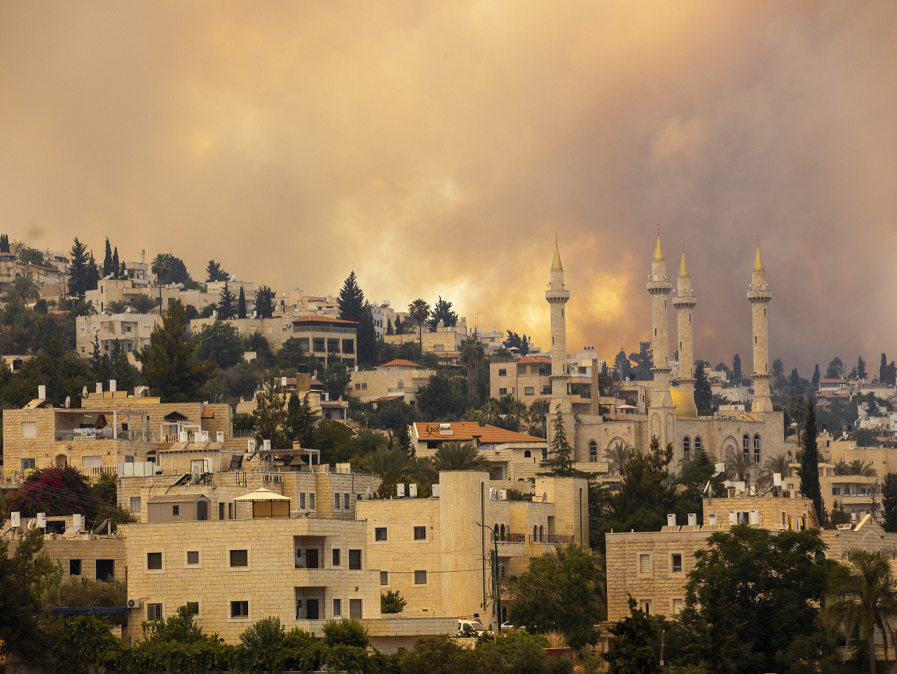 Pri Jeruzaleme vypukol rozsiahly požiar