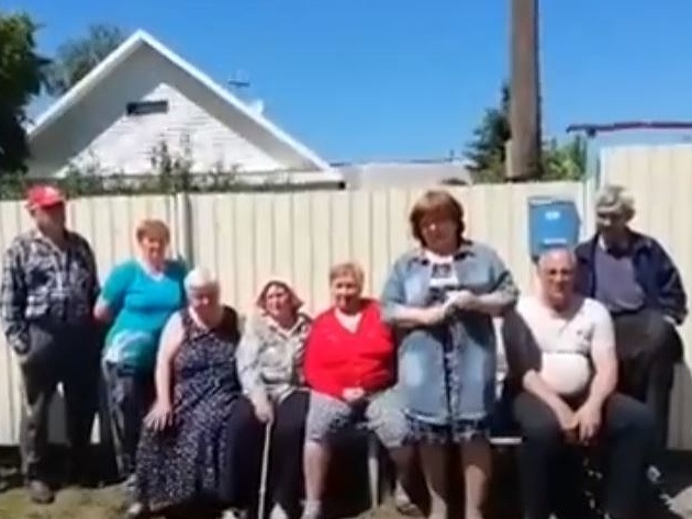 Obyvatelia sibírskej dediny vo videu pre Angelu Merkelovú