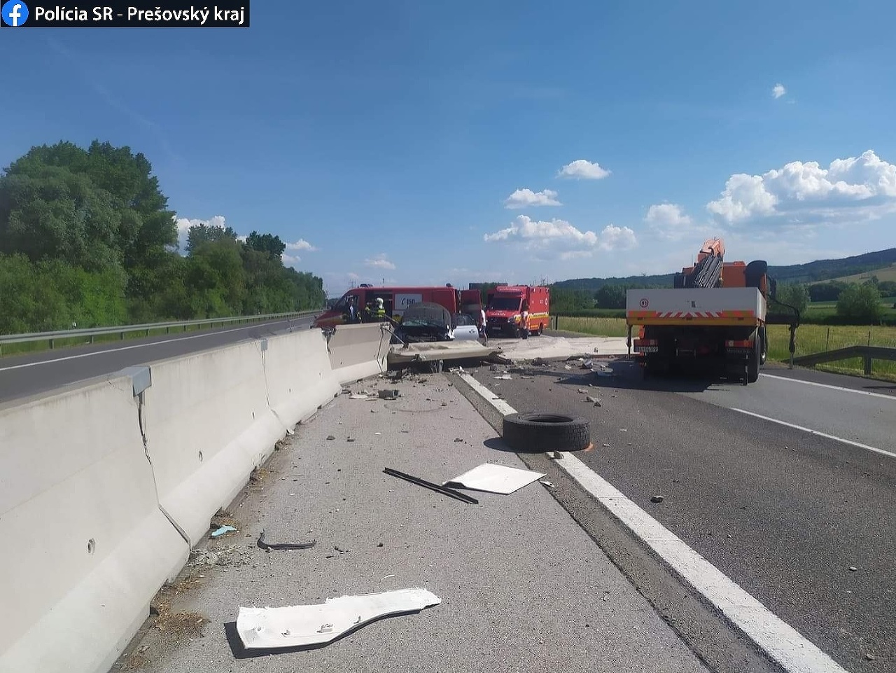 Pre nehodu je uzavretá diaľnica D1 medzi Prešovom a Košicami