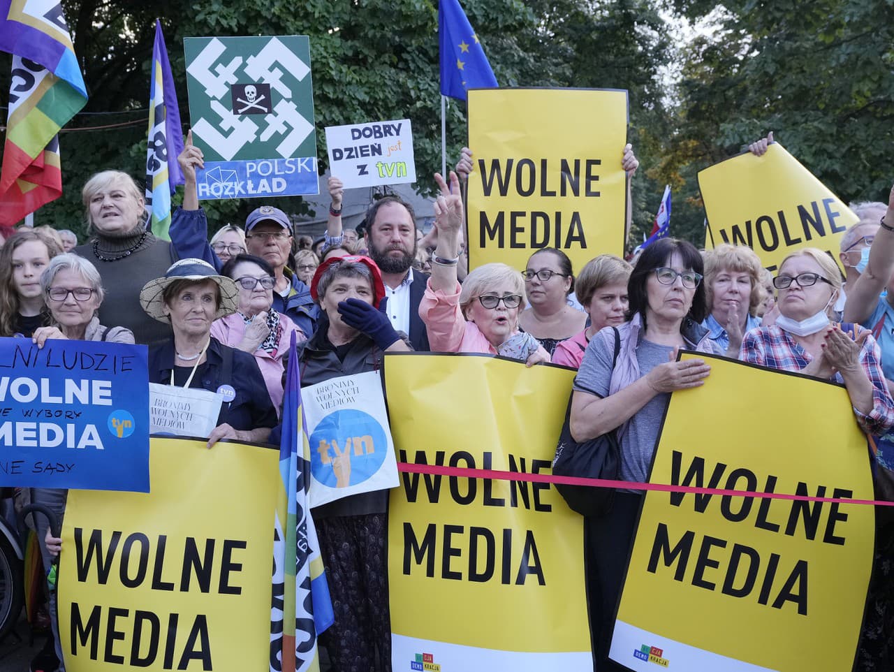 Poľská opozícia ohlásila demonštráciu na obranu slobody médií