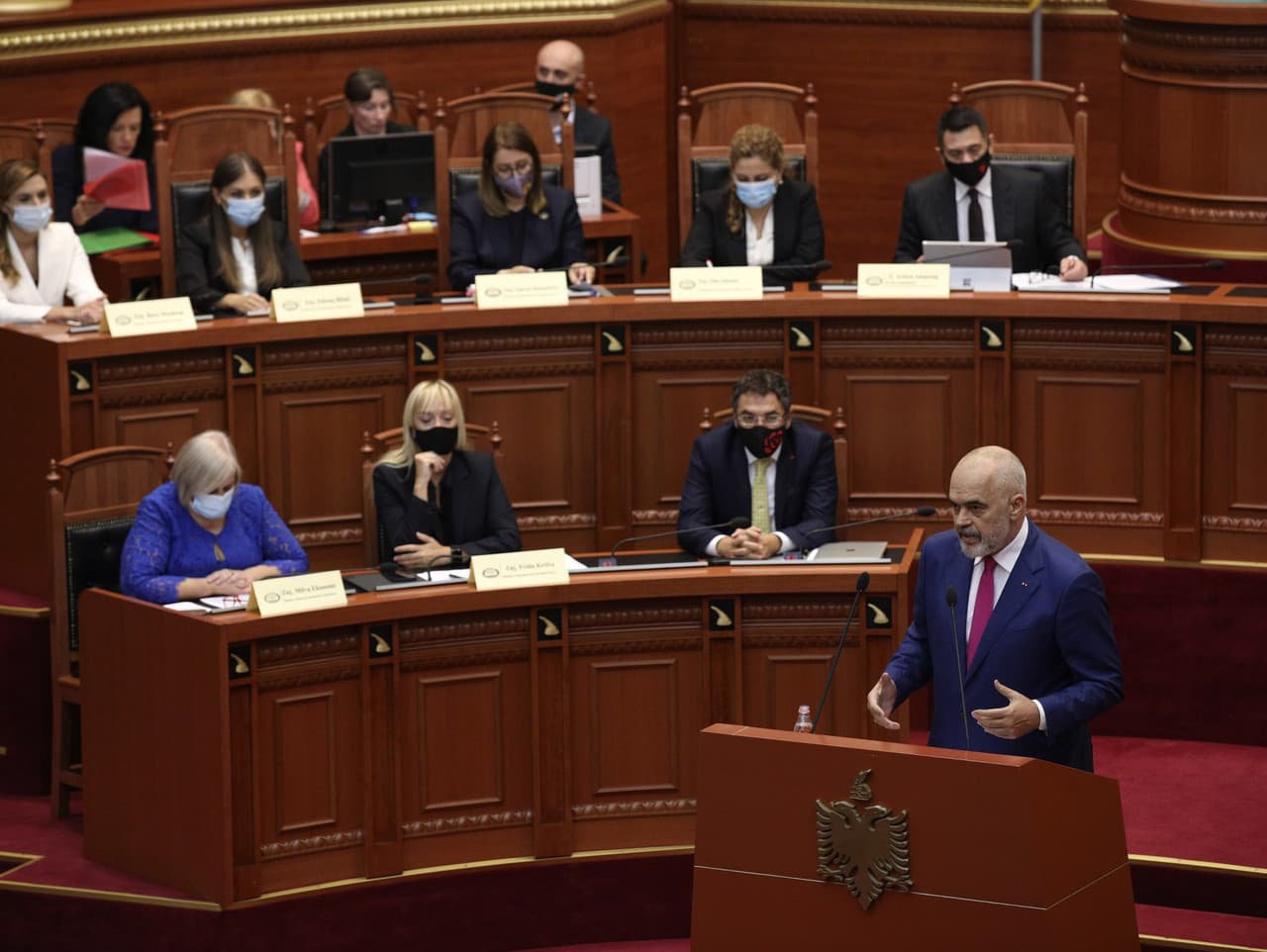Premiér Albánska Edi Rama a jeho nový kabinet