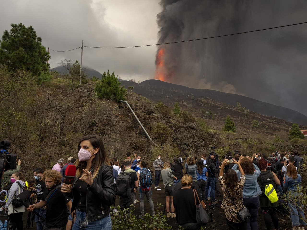 Vulkán Cumbre Vieja chrlil lávu, ktorá ohrozovala okolité dedinky