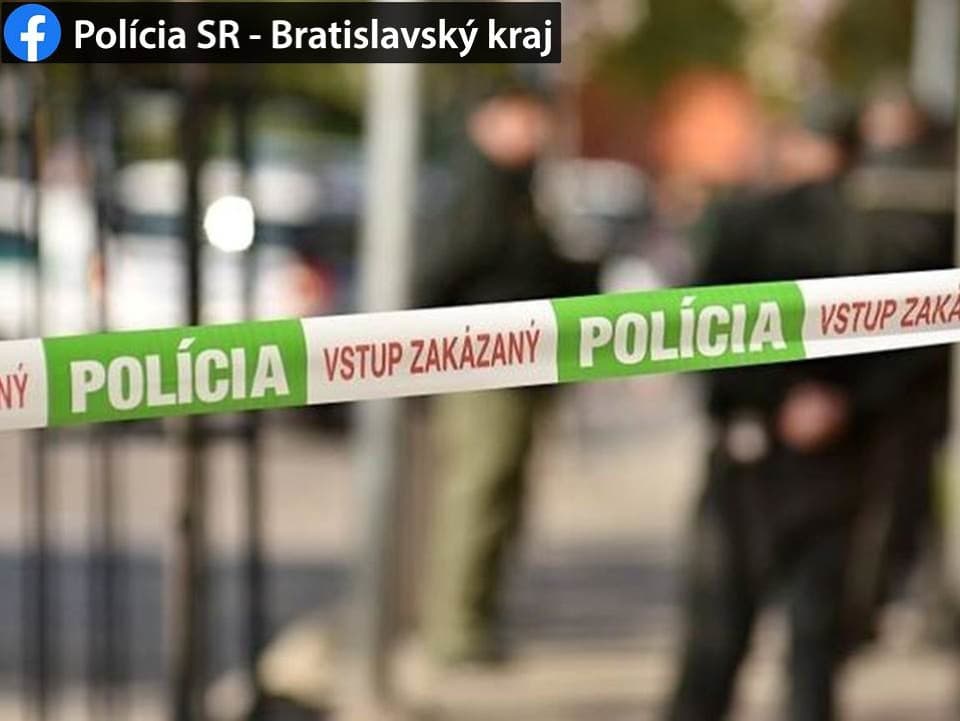 V prípade mŕtvej ženy v Dúbravke začala polícia trestné stíhanie
