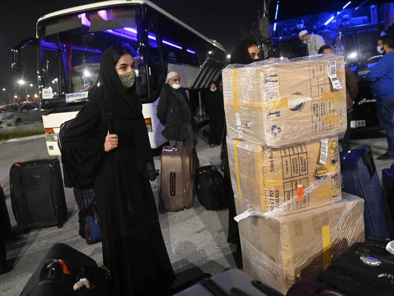 Do Grécka letecky evakuovali vyše 100 Afgancov