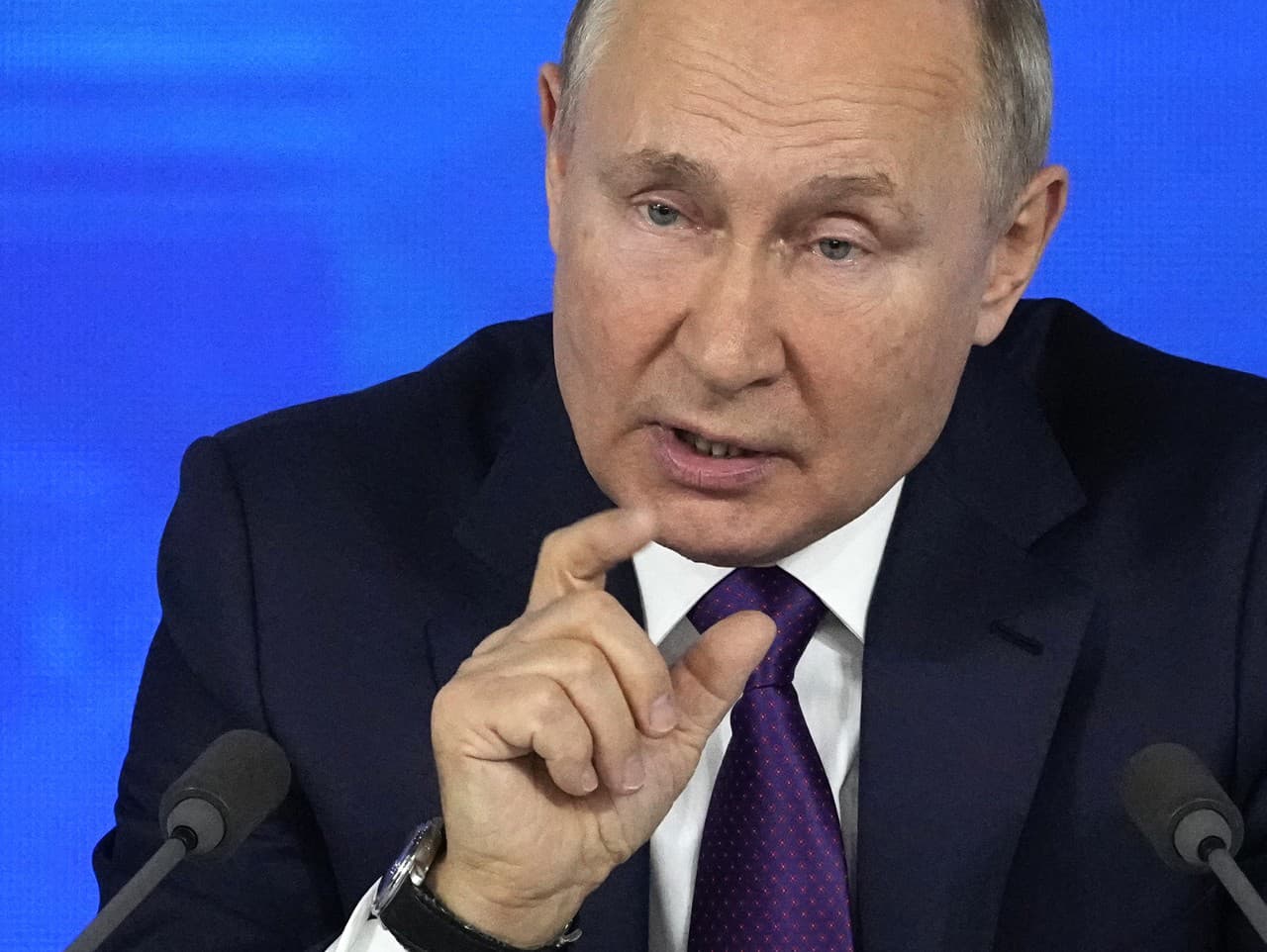 Vladimir Putin počas výročnej tlačovej konferencii