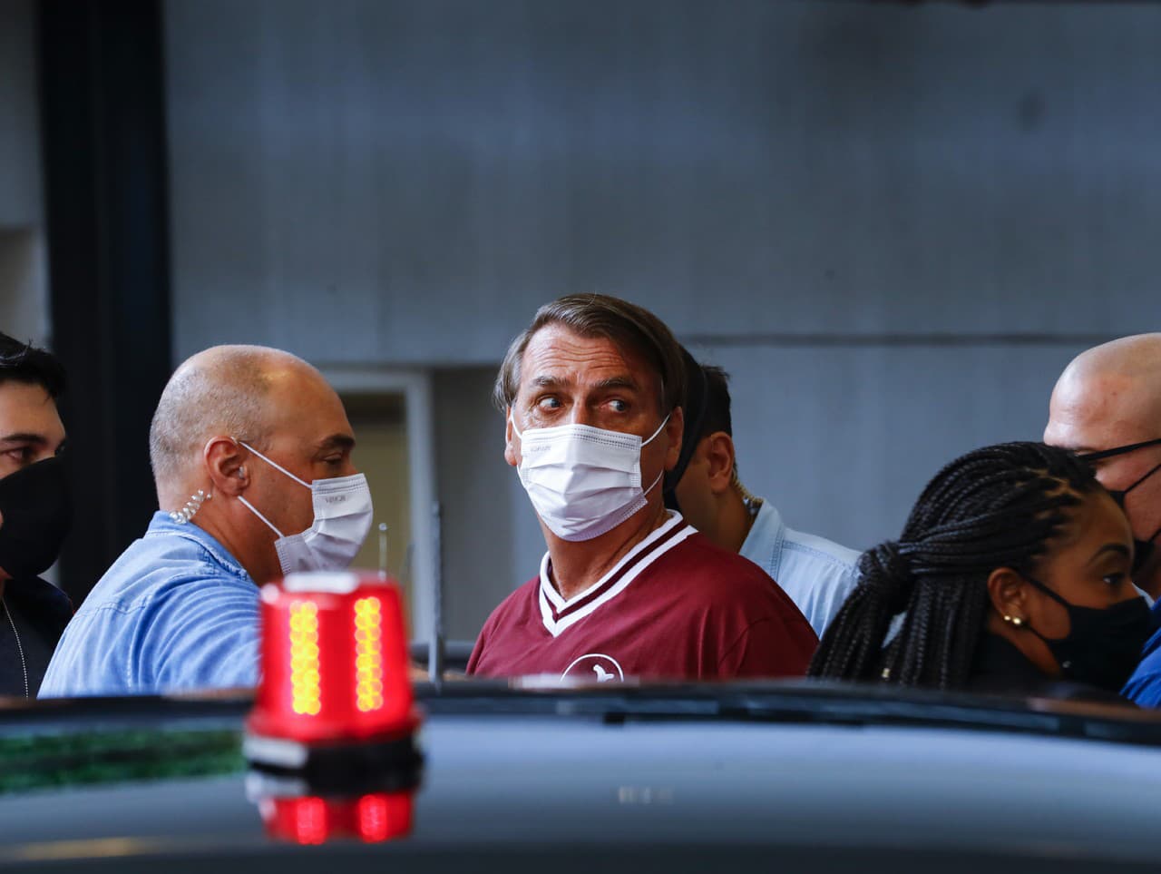 Brazílskeho prezidenta Jaira Bolsonara prepustili v stredu ráno z nemocnice