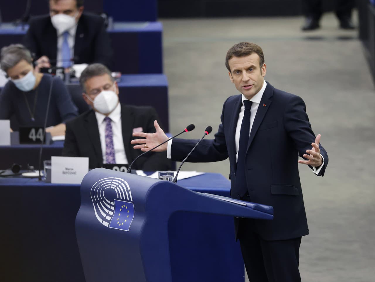 Francúzsky prezident Emmanuel Macron počas svojho príhovoru poslancom Európskeho parlamentu.
