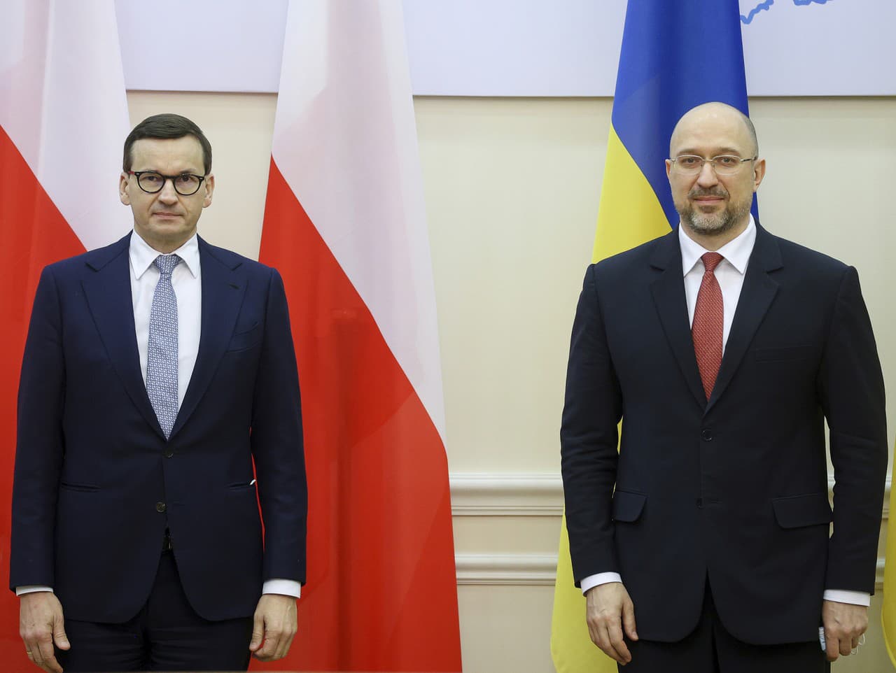 Poľský premiér Mateusz Morawiecki a ukrajinský premiér Denys Šmyhaľ