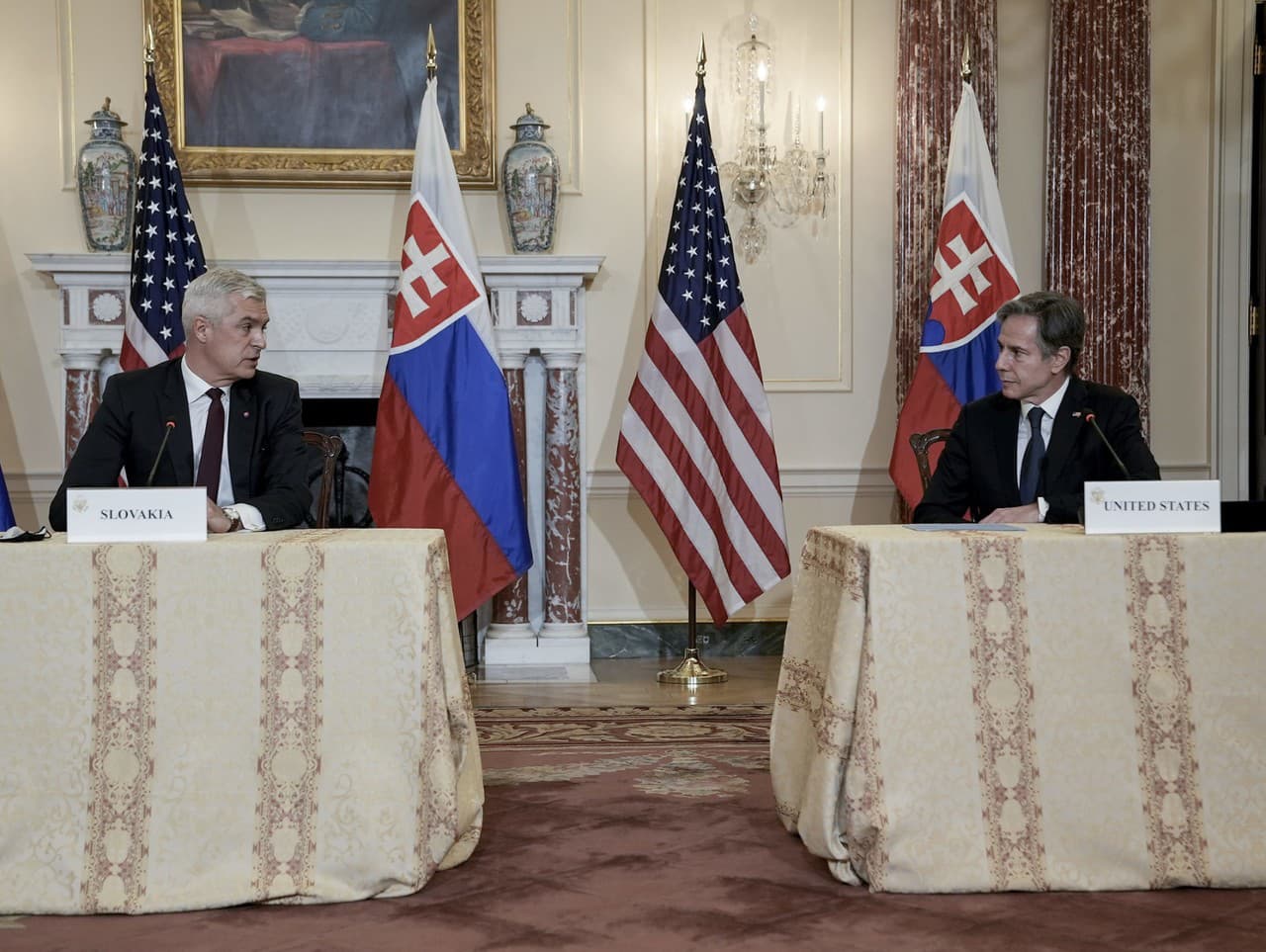 Slovensko podpísalo obrannú dohodu s USA
