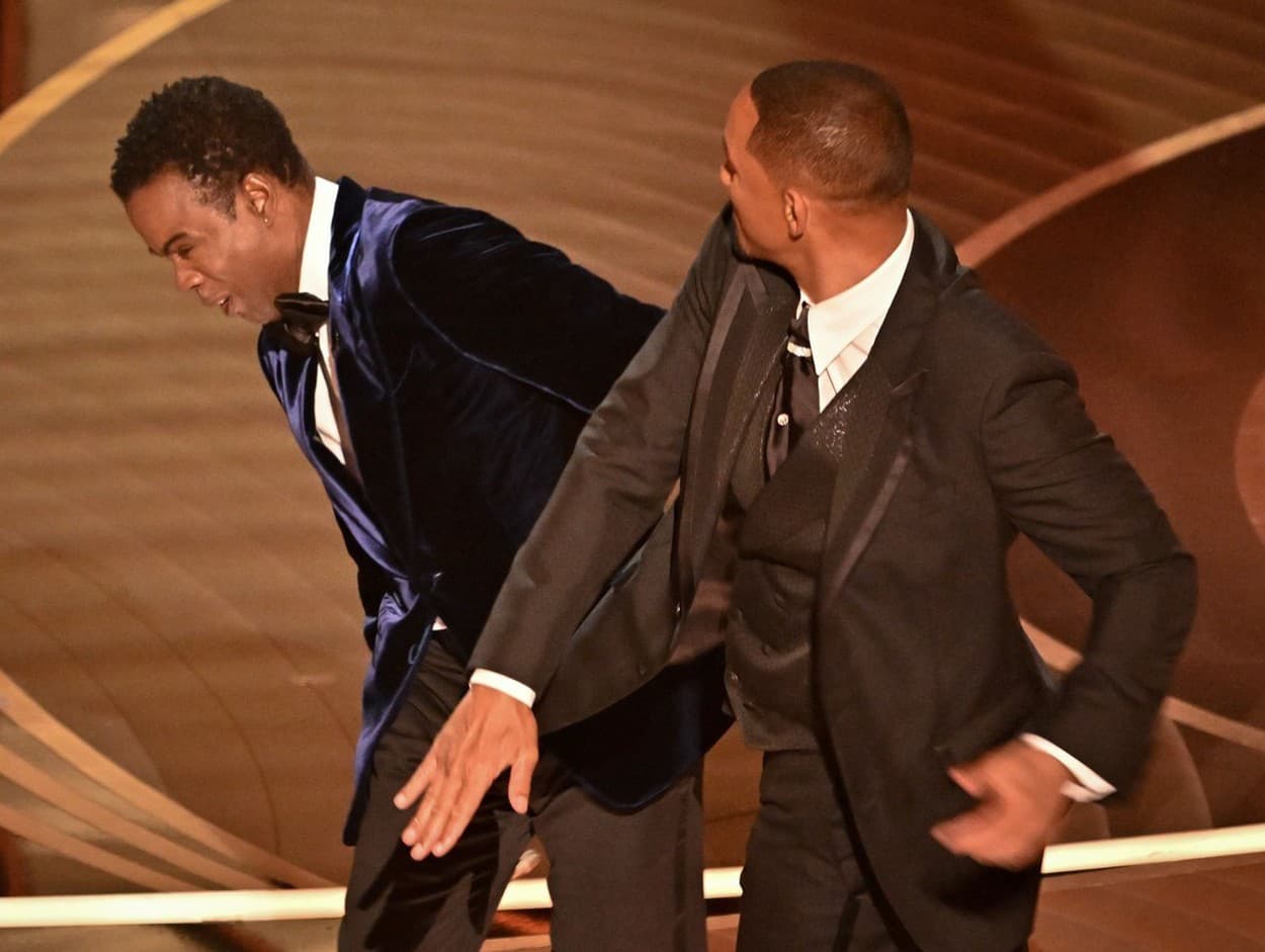 Will Smith a Chris Rock na odovzdávaní Oscarov.